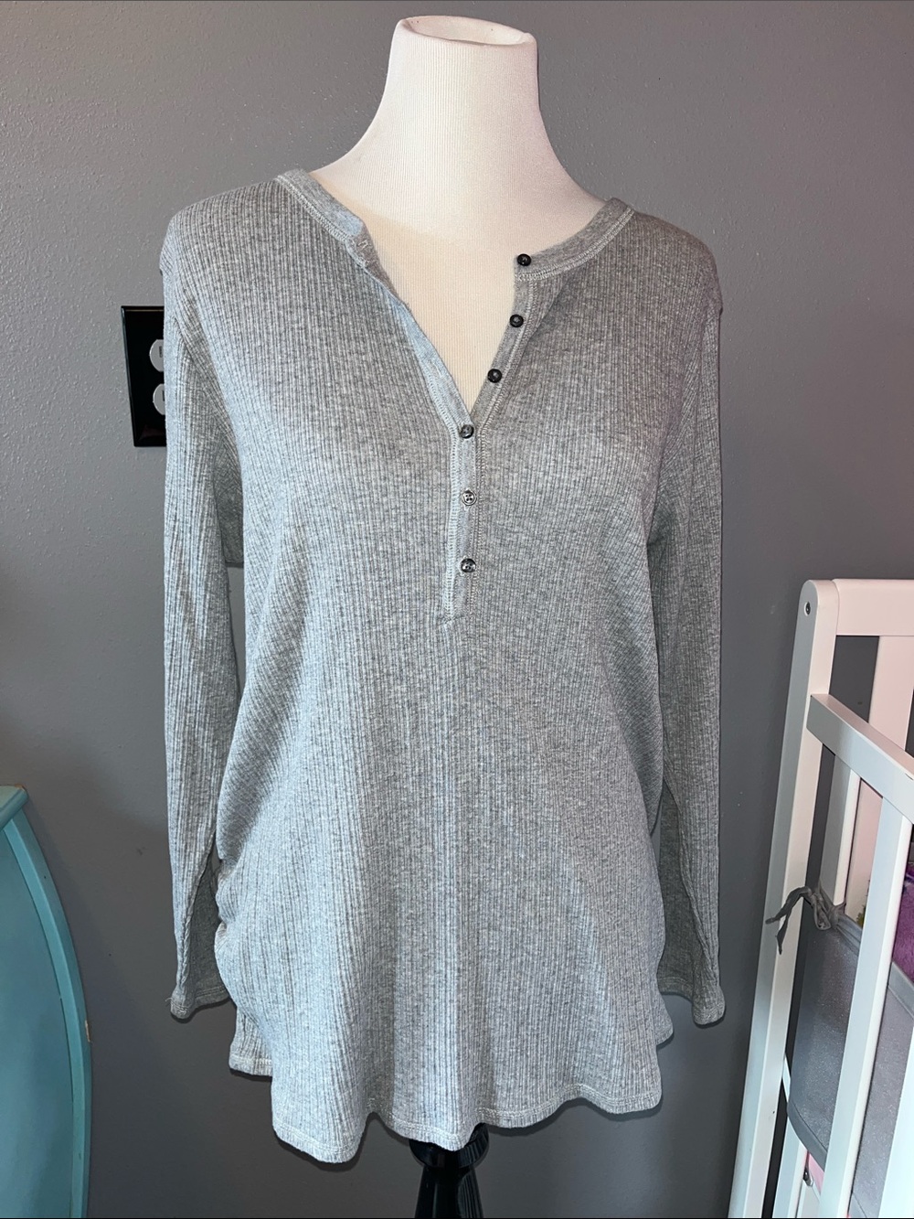 Old Navy maternity top size XL